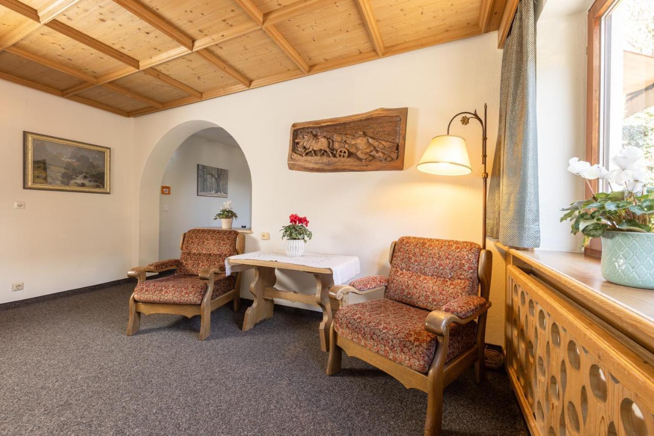 Pension Gulla - Ferienhaus Appartements B&B Neustift im Stubaital Buitenkant foto