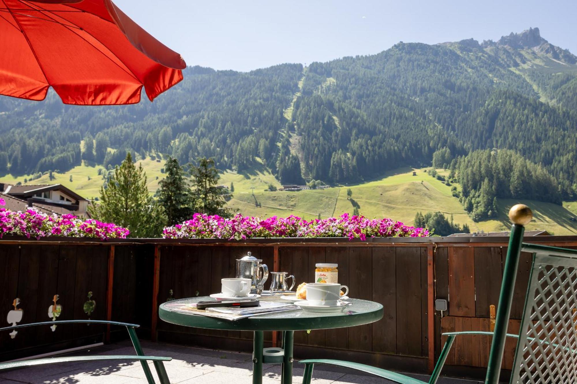 Pension Gulla - Ferienhaus Appartements B&B Neustift im Stubaital Buitenkant foto