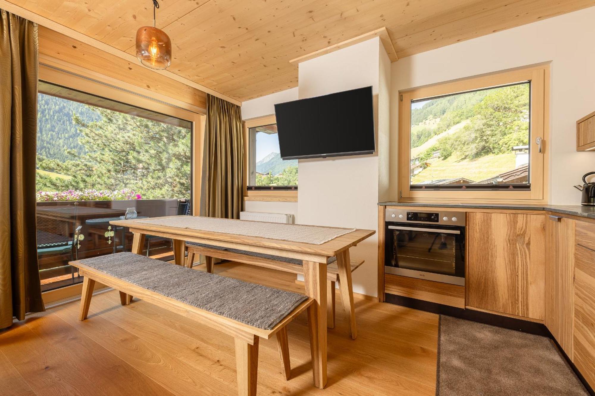 Pension Gulla - Ferienhaus Appartements B&B Neustift im Stubaital Buitenkant foto